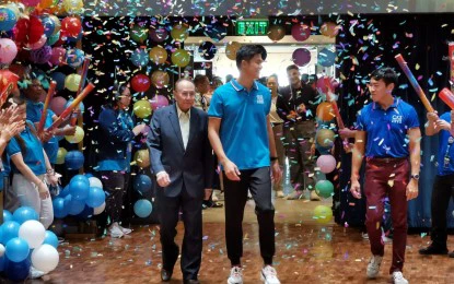 EJ gets hero’s welcome, P10-M incentive from HS alma mater, sponsors