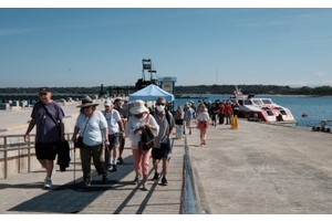 MV Norwegian Jewel returns to Currimao port with 2,376 passengers