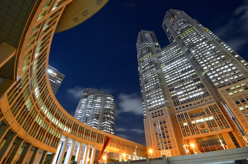 【新宿景點推薦】2024東京新宿一日遊行程！新宿御苑、歌舞伎