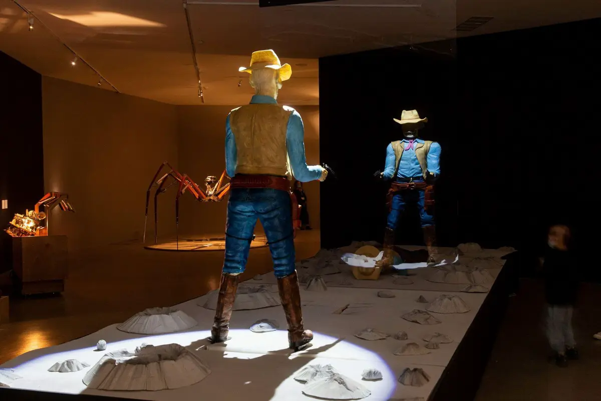 第22屆台新藝術獎入圍作品－《生活決定意識：高重黎》－〈數據牛仔或遠離烏克蘭〉（2023）（臺北市立美術館／攝影）