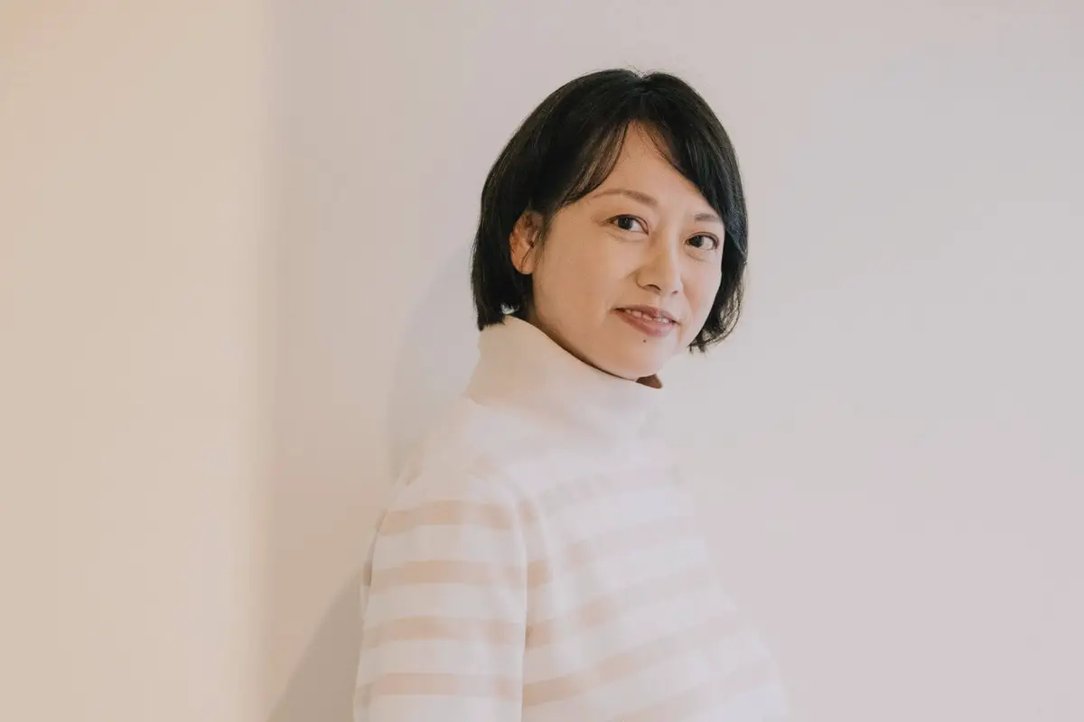 現為鏡文學文學開發部執行總編輯 張慧菁，曾於2022年任衛城出版社總編輯時，與賴毓芝共同策劃出版《物見：四十八位物件的閱讀者，與他們所見的世界》。