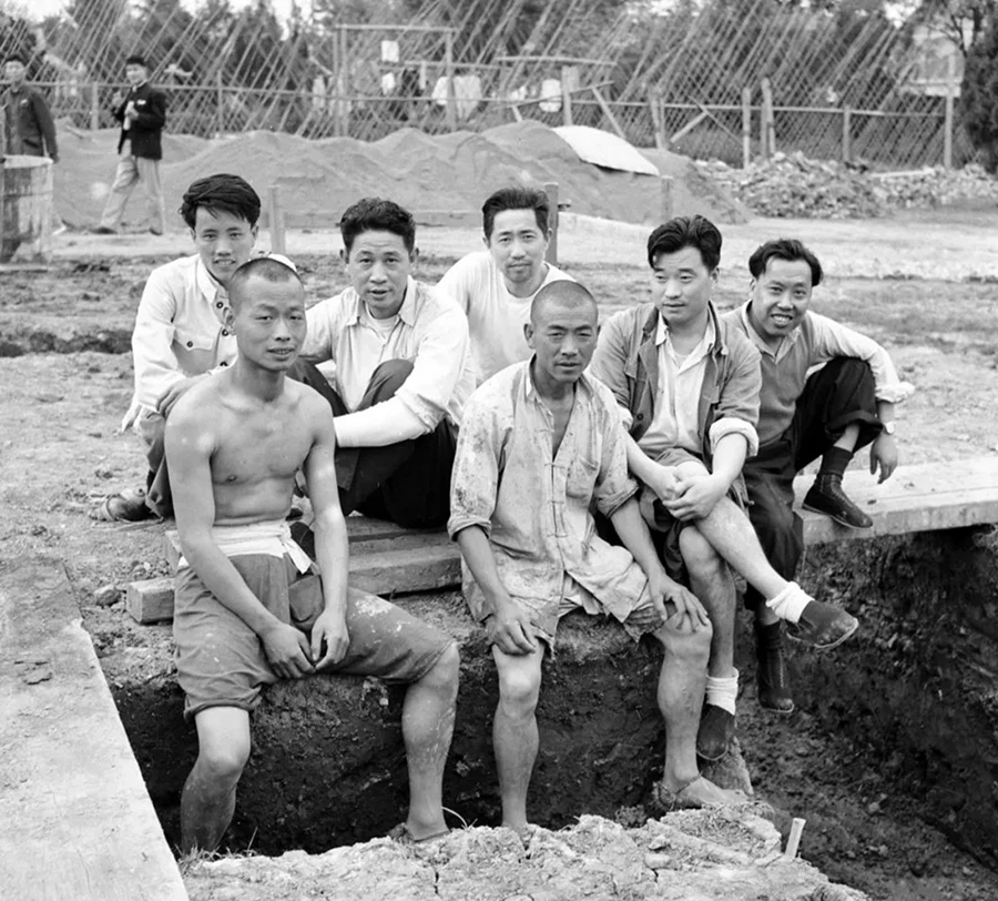 20240910_1725937008265481.jpg 作为新中国第一代女摄影师3634 拷贝.jpg