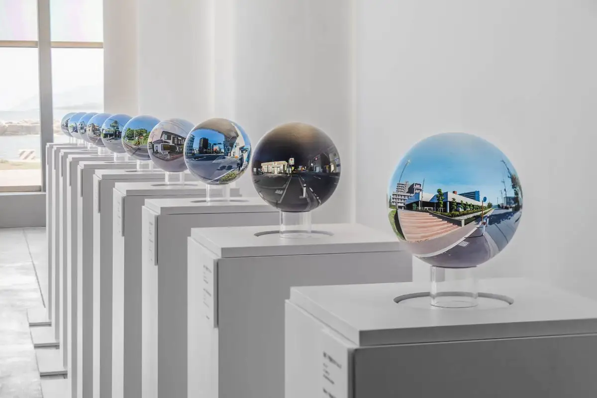 就是日常 平面球。（圖/屏東看海美術館提供）