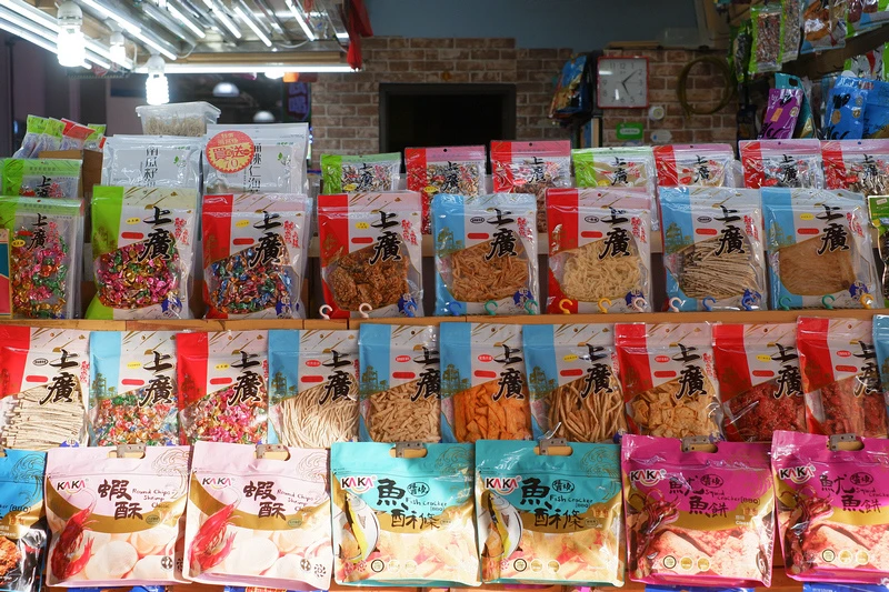 【高雄旗津景點】2024旗津老街美食海產必吃＆旗津交通怎麼去