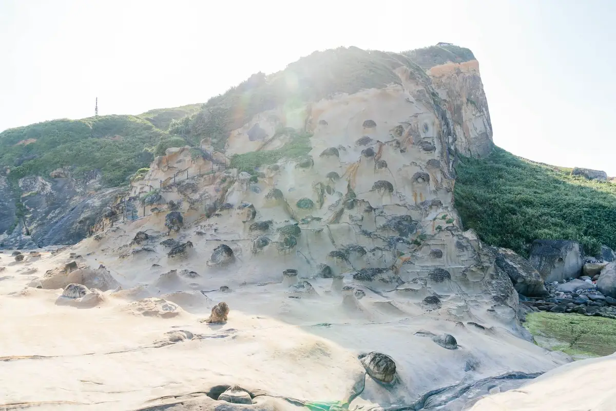 野柳地質公園第三區的二十四孝山。