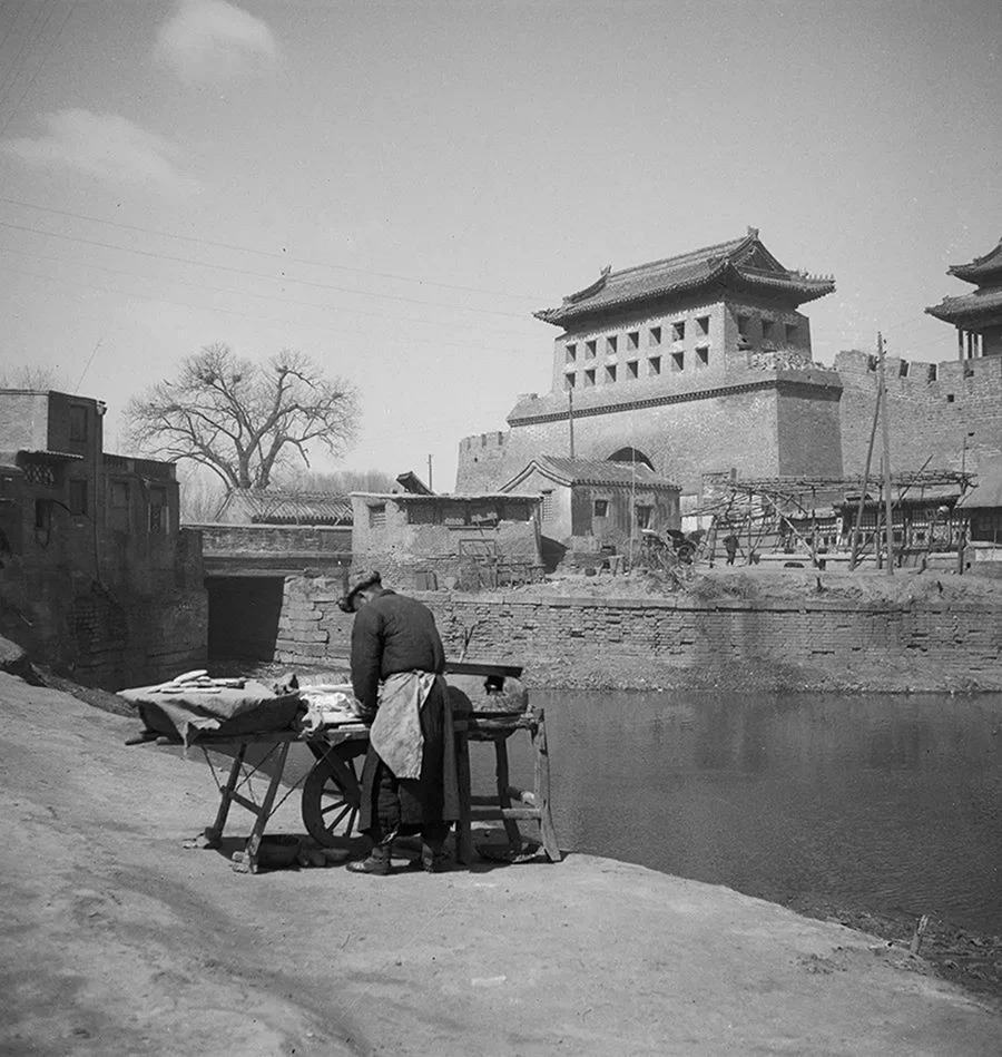 摘要1134 拷贝.jpg