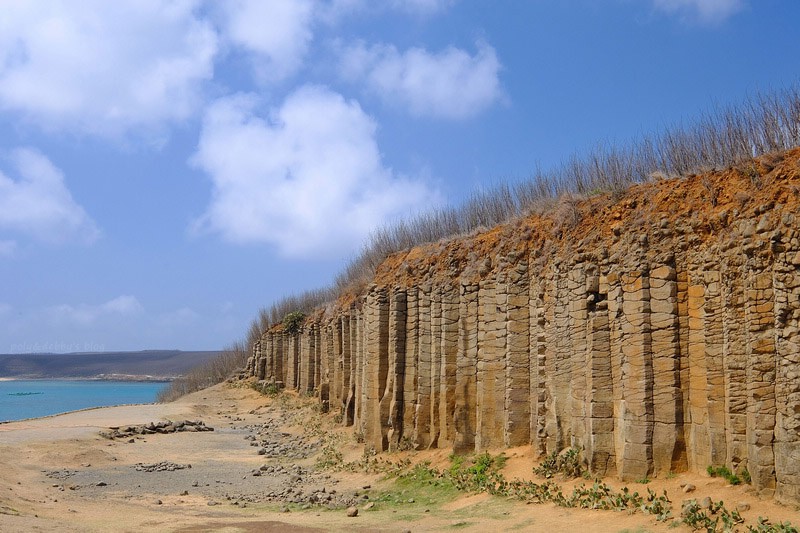 【澎湖池東】大菓葉柱狀玄武岩:沈睡千年壯麗景觀,地理課本真實 【澎湖池東】大菓葉柱狀玄武岩:沈睡千年壯麗景觀,地理課本真實