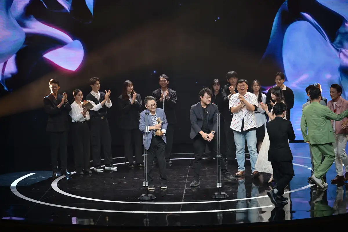 最佳戲劇獎：《父親母親》／同黨劇團