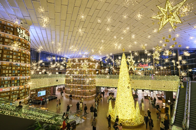 【韓國首爾】星空圖書館Coex Mall：巨無霸書架超吸睛！三成附近美食景點