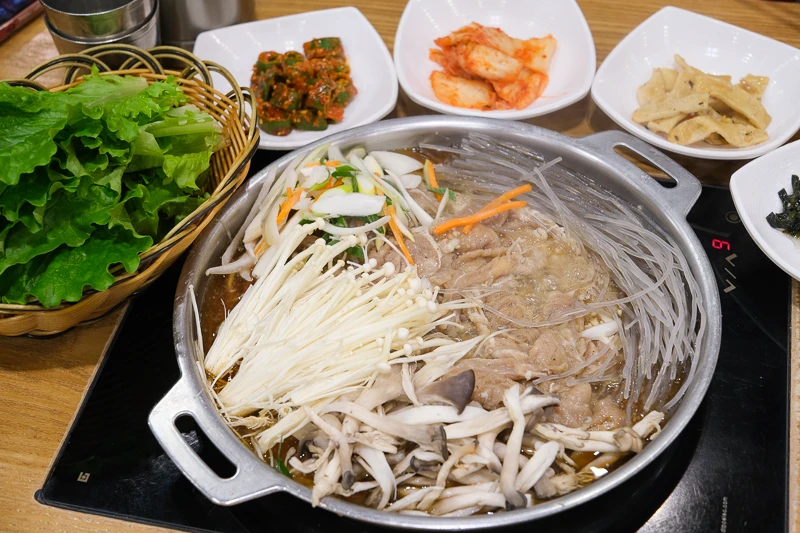 【韓國首爾】星空圖書館Coex Mall：巨無霸書架超吸睛！三成附近美食景點