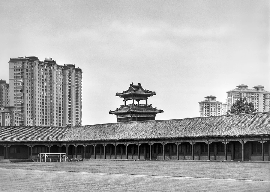 《仿制的皇家建筑与居民楼》 浙江 2022 年 12 月.jpg