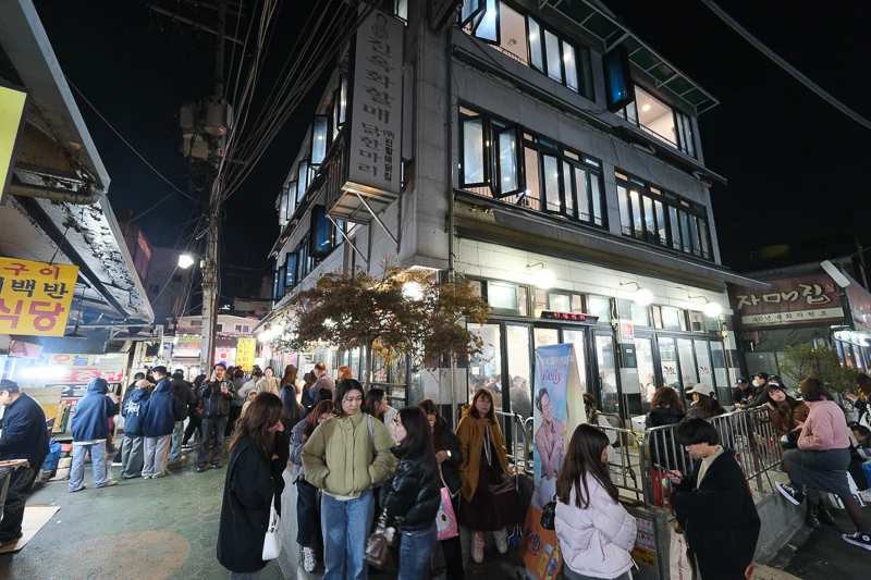 【韓國首爾】陳玉華一隻雞：東大門最狂名店，極嫩雞肉搭濃郁大蒜湯頭