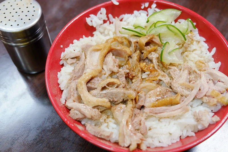 【新竹城隍廟美食】2024城隍廟夜市必吃推薦！鴨香飯、包子、