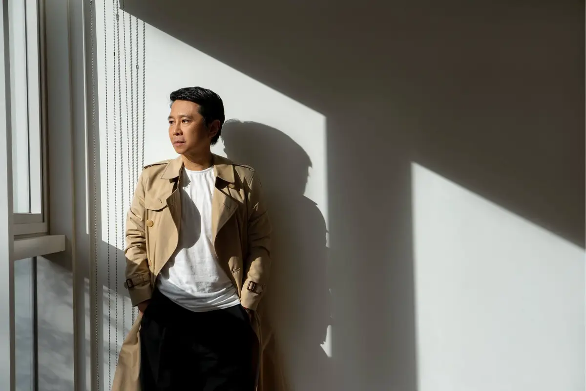 知名策展人胡朝聖於双方藝廊，分享建築與藝術的關係演化。攝影／Thomas K.