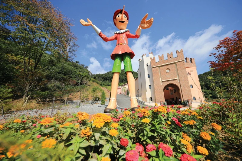 【2025南怡島一日遊】冬季戀歌場景！滑索預約、必吃美食＆門票交通全攻略