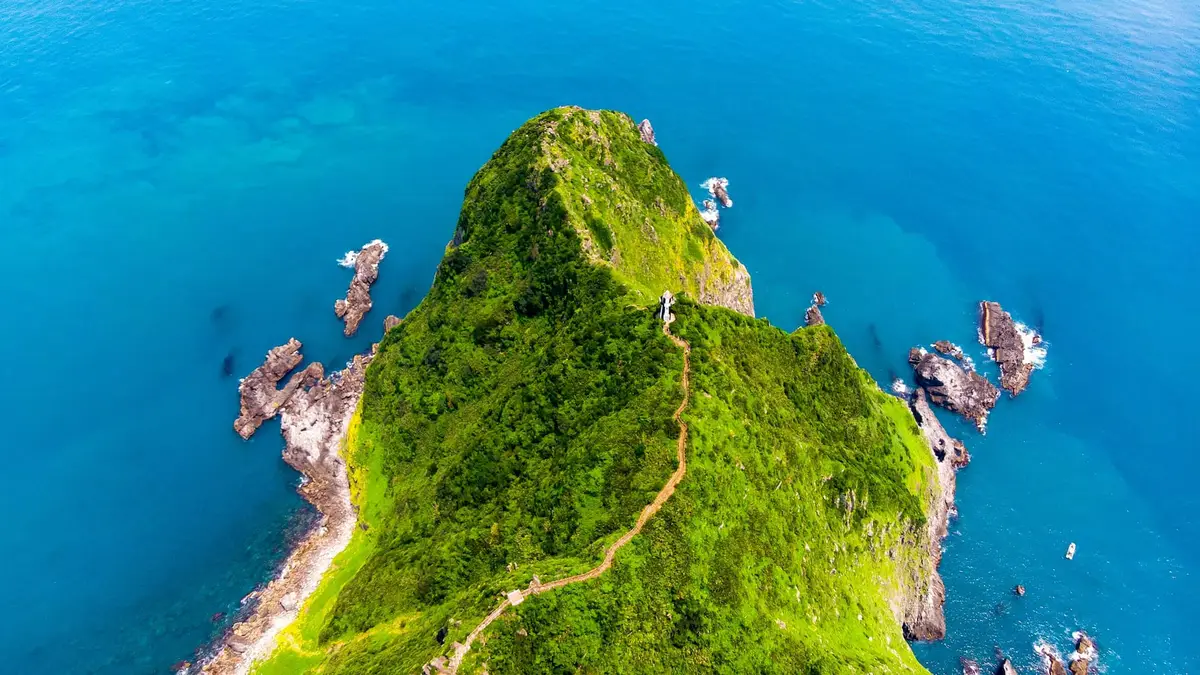 基隆嶼是熱門觀光景點，但登島時間有期間限定（圖／基隆市政府－基隆旅遊網Facebook）