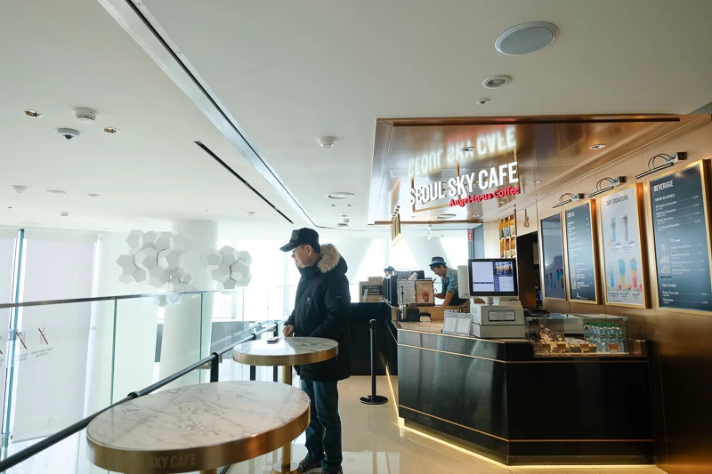 【首爾】樂天世界塔Seoul Sky：全球第三高觀景台！門票美食＆附近景點攻略