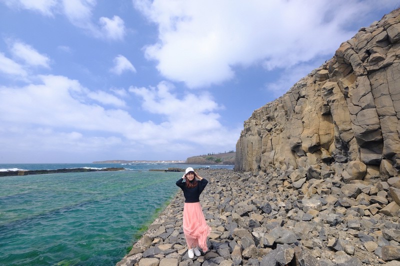 【澎湖】池西岩瀑(九孔瀑布):退潮最美!廢棄養殖場成爆紅IG 【澎湖】池西岩瀑(九孔瀑布):退潮最美!廢棄養殖場成爆紅IG