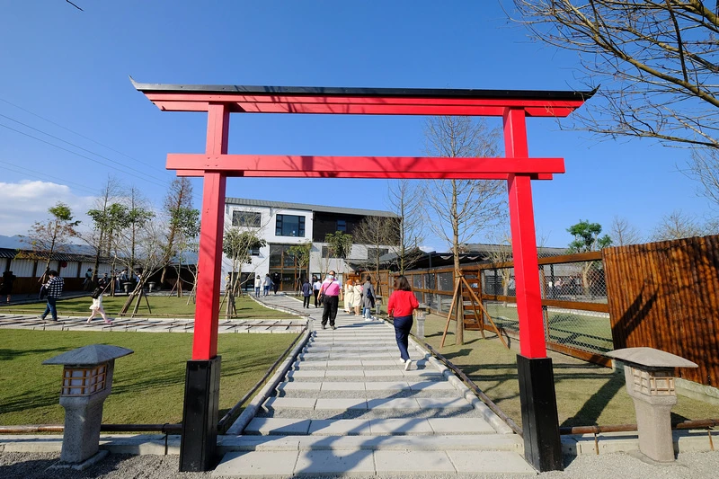 【宜蘭】張美阿嬤農場：餵水豚君、梅花鹿，還能穿和服！預約門票