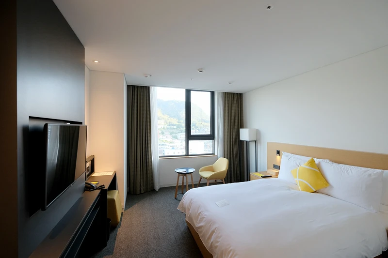 【首爾】明洞樂天L7飯店：機場巴士在門口！開窗首爾塔，時尚新