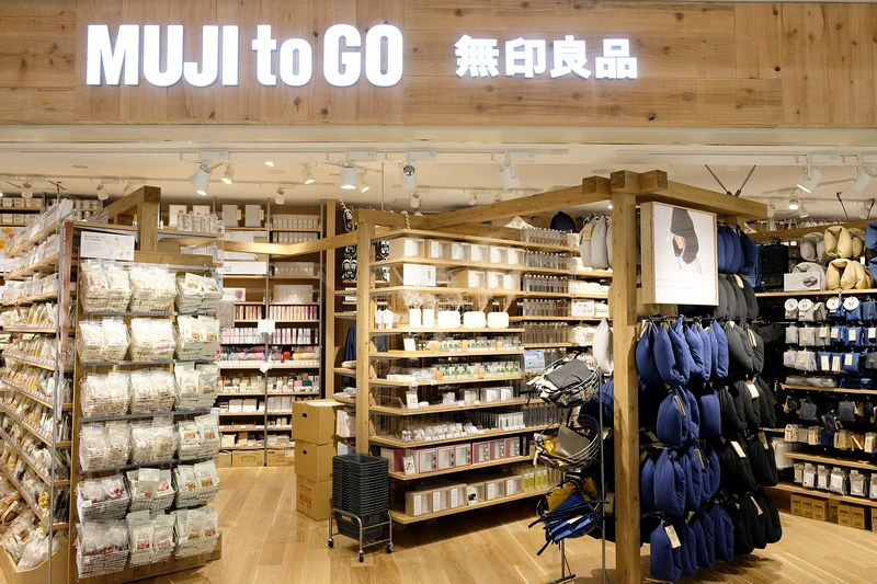 【沖繩那霸機場攻略2024】必吃美食、必買免稅店＆機場到市區