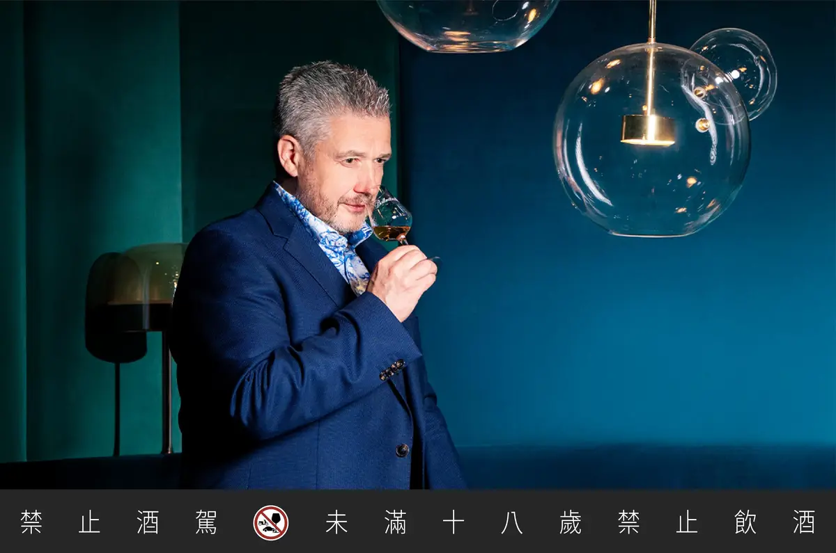 Sandy Hyslop鼓勵百齡罈「自己人」去探索威士忌的風味，找到完美的享受時刻。