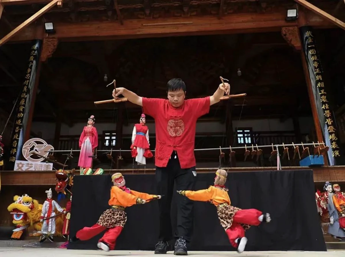 奔赴山海 无尽蓝绿丨1821 拷贝.jpg