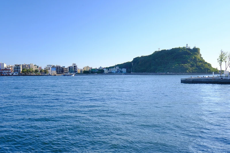 【高雄西子灣景點一日遊】2024西子灣夕陽秘境、美食餐廳、交