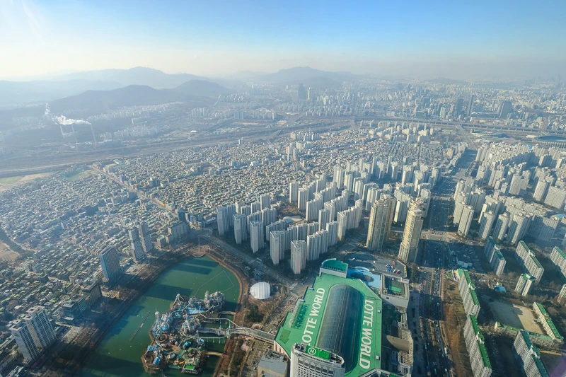 【首爾】樂天世界塔Seoul Sky：全球第三高觀景台！門票美食＆附近景點攻略