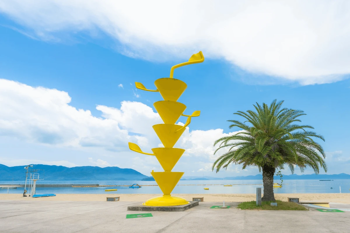 瀨戶田的生口島與高根島，島上遍布著17個藝術作品，因而被譽為「整座島都是美術館」。