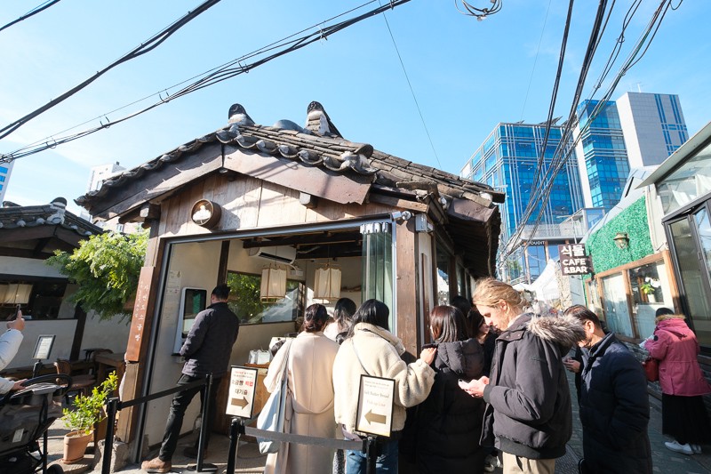 【首爾】益善洞韓屋村：Top10美食咖啡廳推薦！鹽可頌、手撕吐司＆鬼怪場景