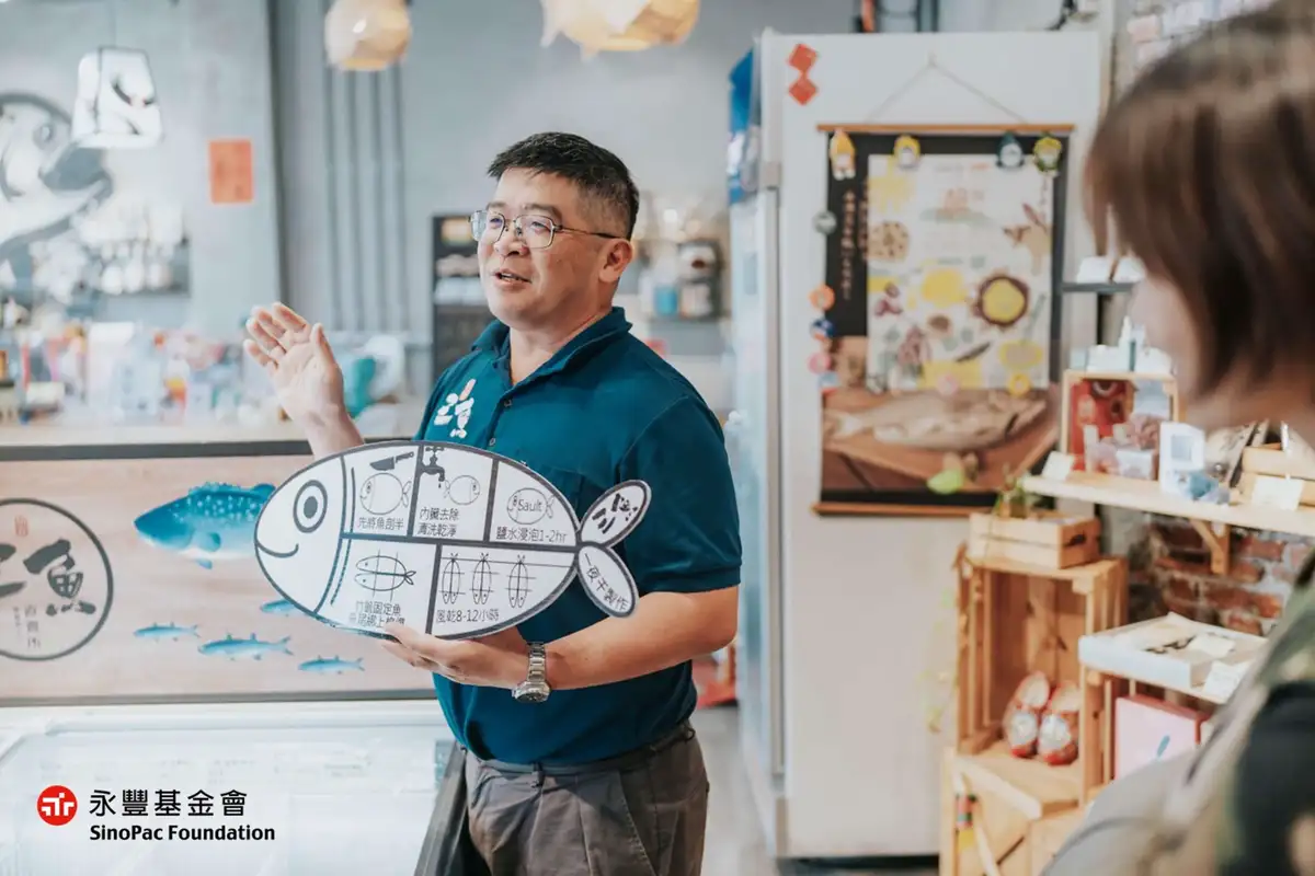 屏東枋寮的「三魚直賣所」，讓生產者直接與消費者對話，為國產魚造浪。