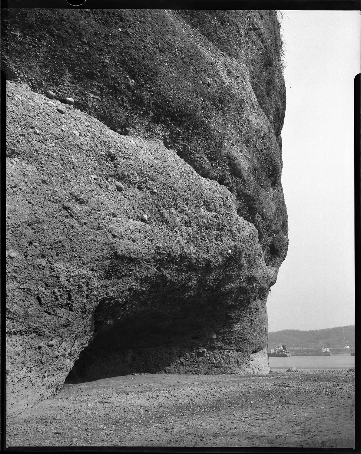 007三峡消落带（荆门山） 2021年，8X10inch.jpg