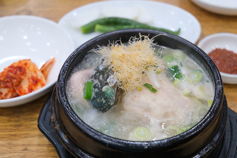 百年百歲土種蔘雞湯 百年百歲土種蔘雞湯