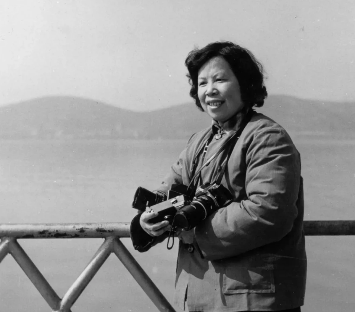 作为新中国第一代女摄影师14984 拷贝.jpg