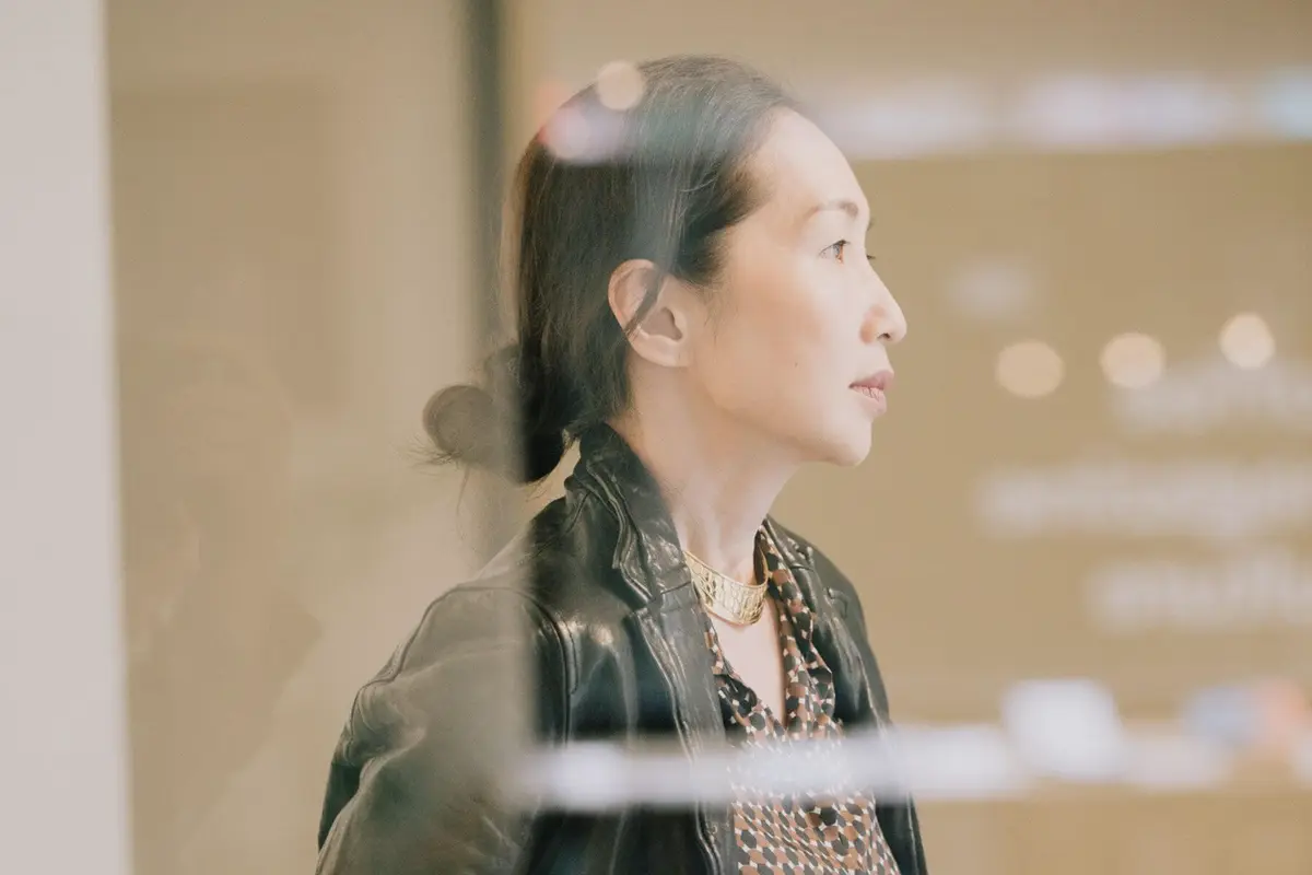 中研院近代史研究所副研究員賴毓芝：從「緩慢觀看」走上藝術史研究，認為藝術史的核心精神是深刻閱讀物品，並以自己的語言或行事表達。