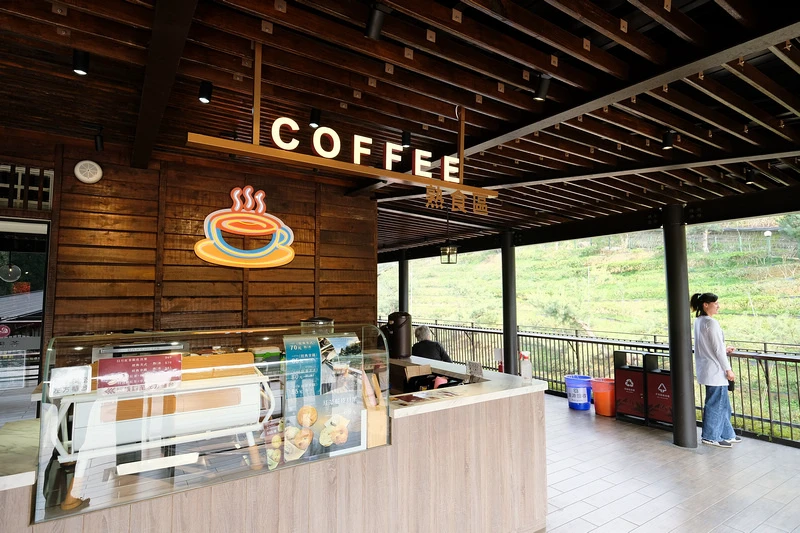 【南投】Hohocha喝喝茶丨台灣香日月潭紅茶廠：免費奉茶吃