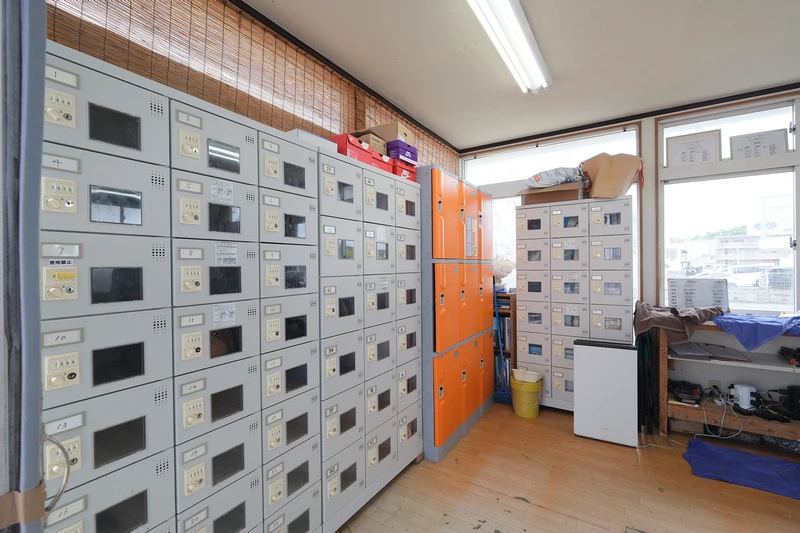 【沖繩浮潛潛水推薦】青之洞窟：海水清澈魚群超多，費用不貴兒童