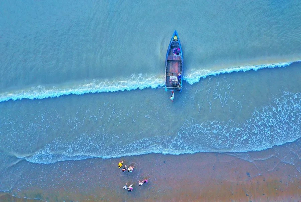 奔赴山海 无尽蓝绿丨1554 拷贝.jpg