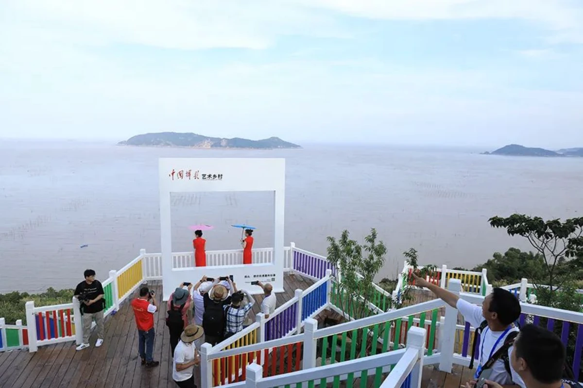 奔赴山海 无尽蓝绿丨1350 拷贝.jpg