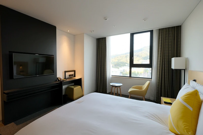 【首爾】明洞樂天L7飯店：機場巴士在門口！開窗首爾塔，時尚新