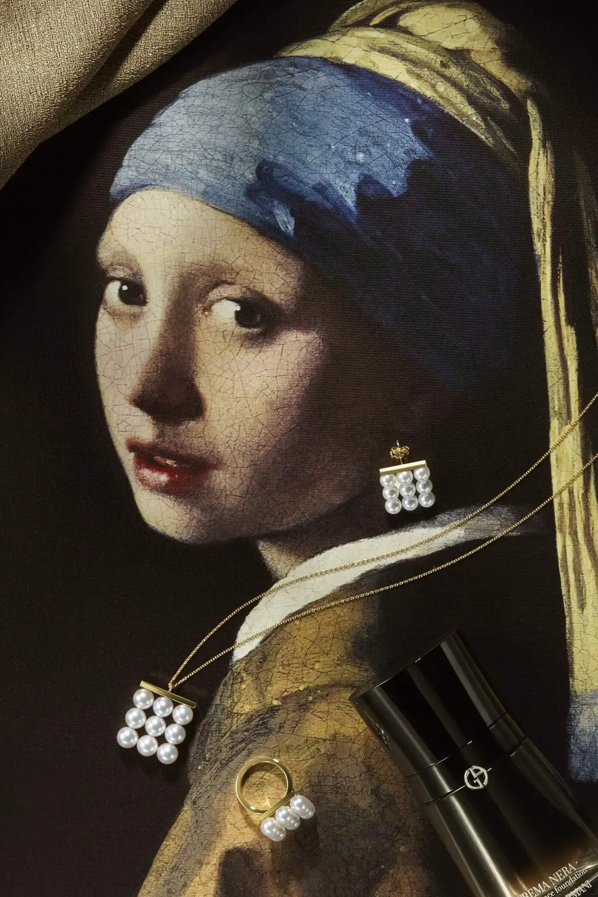 balance build系列18K黃金＆阿古屋珍珠耳環、balance build系列18K黃金＆阿古屋珍珠項鍊、balance build系列18K黃金＆阿古屋珍珠戒指 all by TASAKI；Armani Beauty黑曜岩奢光精萃。