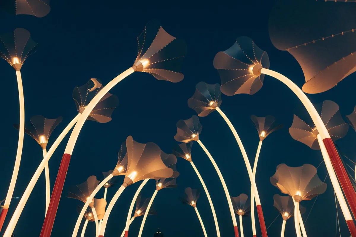 台灣燈會讓大眾看見高雄夜生活的魅力。（攝影╱蔡傑曦）