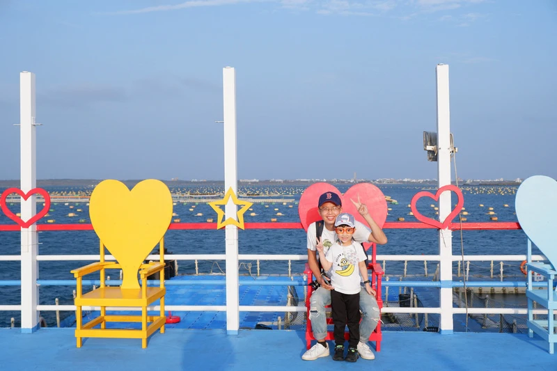 【澎湖】海上皇宮海洋牧場：鮮蚵吃到飽＆釣魚吃海鮮粥，門票優惠