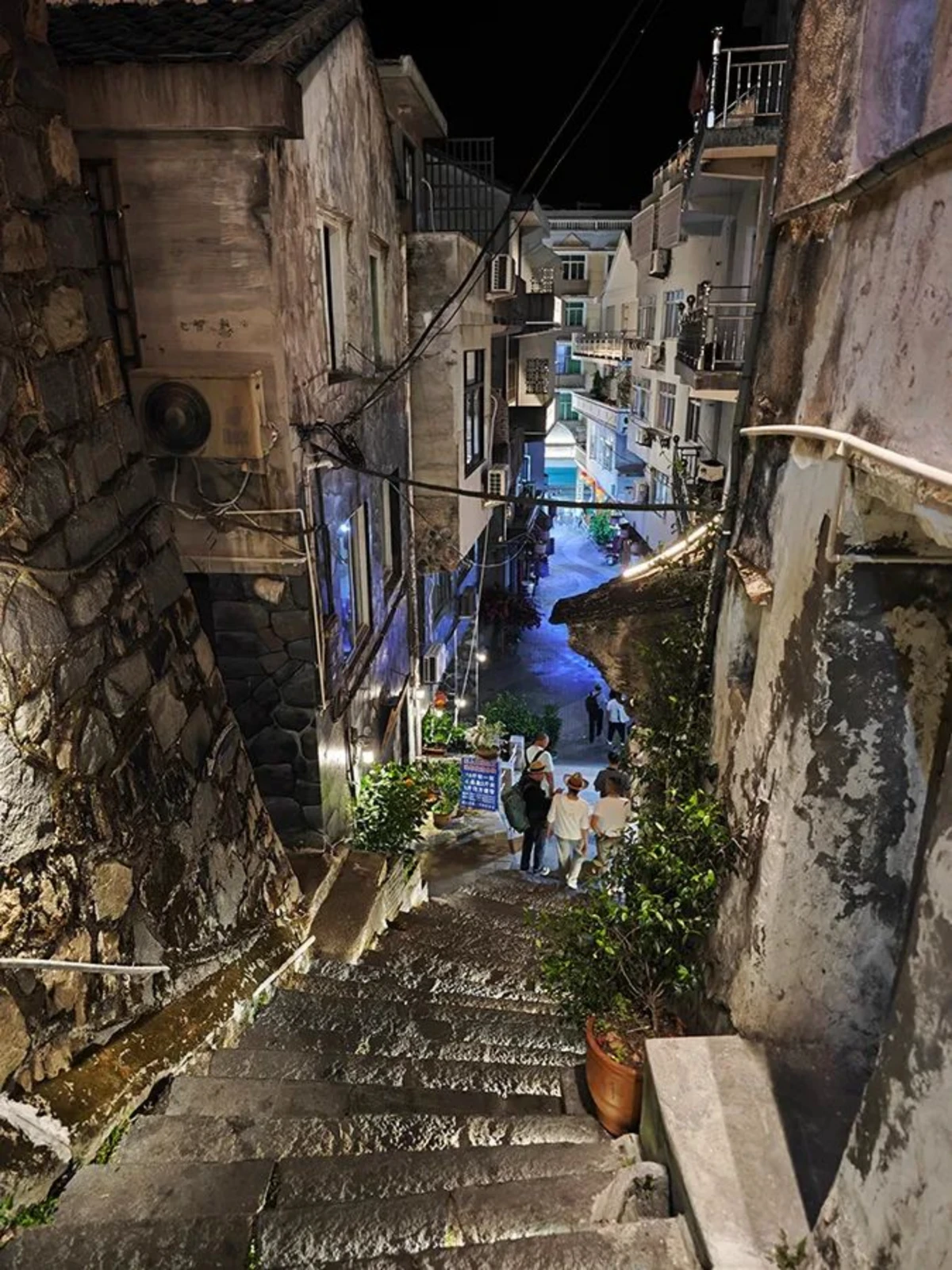 奔赴山海 无尽蓝绿丨2402 拷贝.jpg