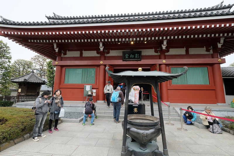 【東京】雷門淺草寺：東京最古老寺廟！籤御守和服＆附近美食景點