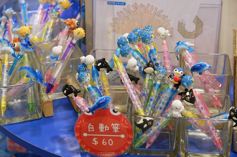 【澎湖】澎湖水族館：餵食秀超精彩！門票優惠＆海星觸摸池親子必