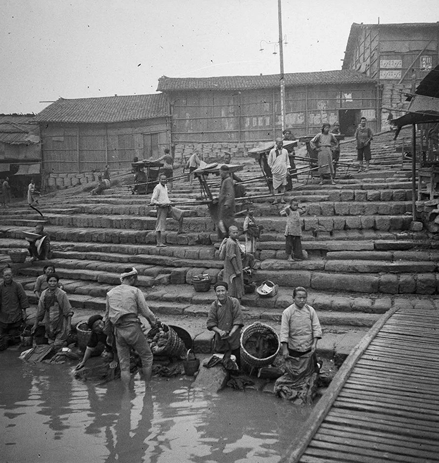 摘要2824 拷贝.jpg