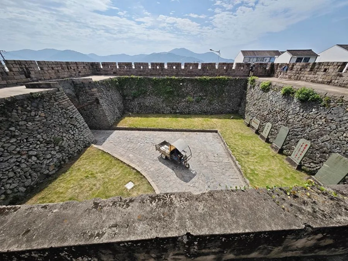 奔赴山海 无尽蓝绿丨1812 拷贝.jpg