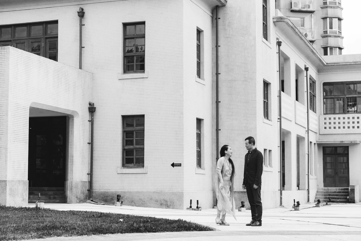 當代傳奇文化藝術基金會董事長吳興國（右）與執行長林秀偉（左）